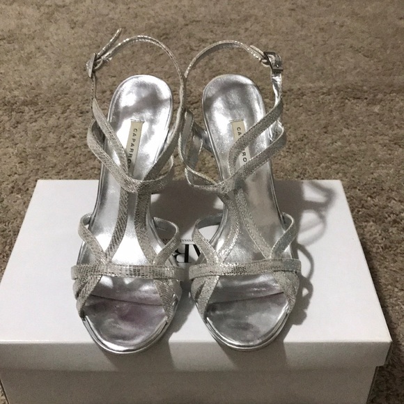 Heels - Picture 2 of 4